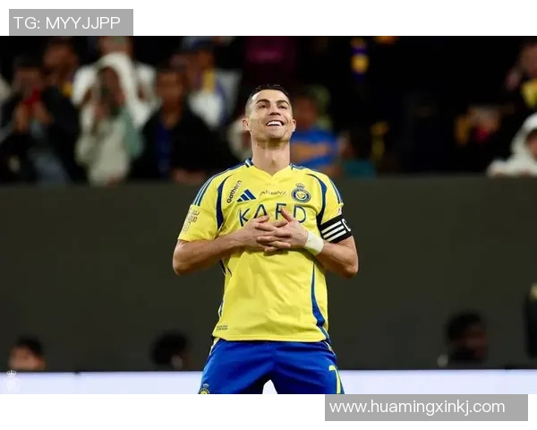 足球明星C罗墙纸打造个性空间让你的家充满运动激情与活力 足球明星C罗墙纸打造个性空间让你的家充满运动激情与活力