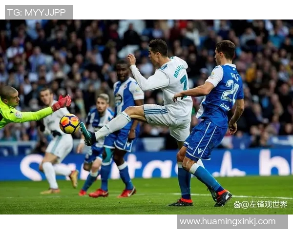 足球明星真实穿着球鞋的精彩瞬间展示与分析 足球明星真实穿着球鞋的精彩瞬间展示与分析